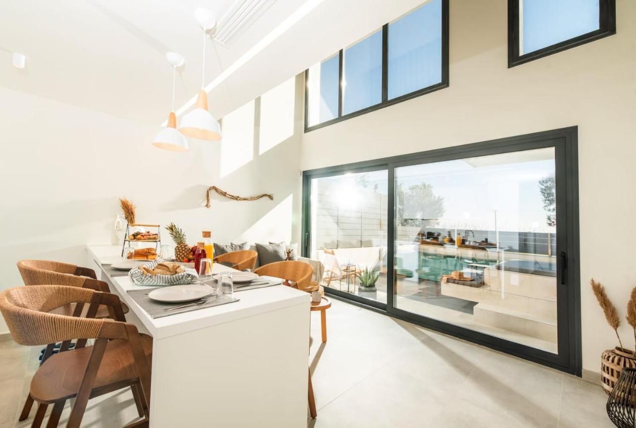Serene Villas Halkidiki - Cfront Private Pool نيا إيراكليا المظهر الخارجي الصورة